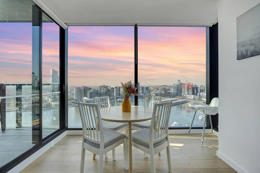 Wake Up In Front Of Water Bay Beckons- 2B2B1C Appartement Melbourne Buitenkant foto