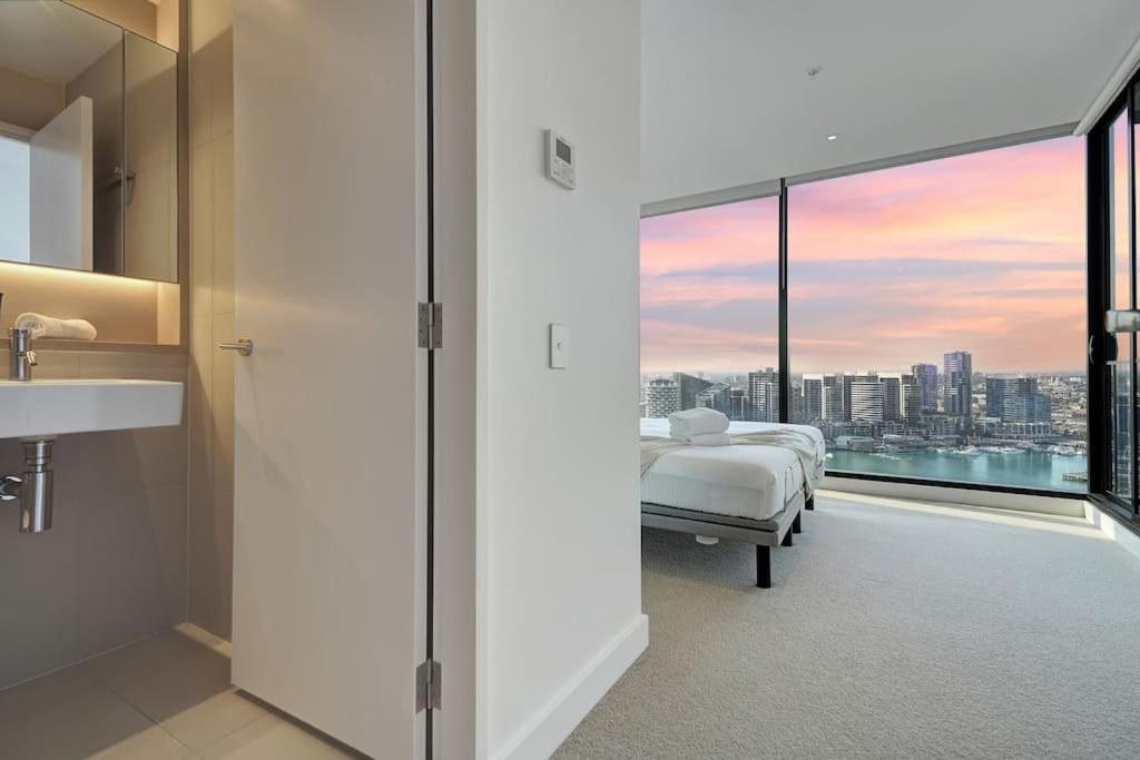 Wake Up In Front Of Water Bay Beckons- 2B2B1C Appartement Melbourne Buitenkant foto
